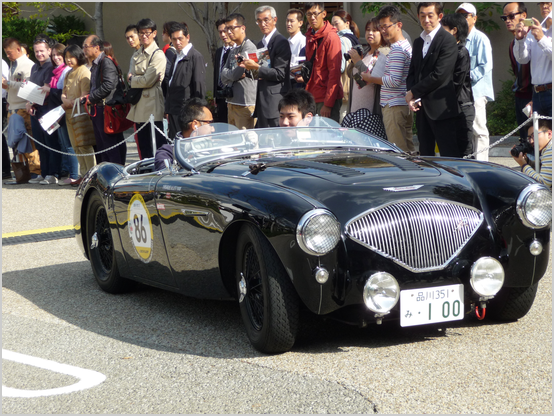 AUSTIN HEALEY 100/4 BN2(1956)