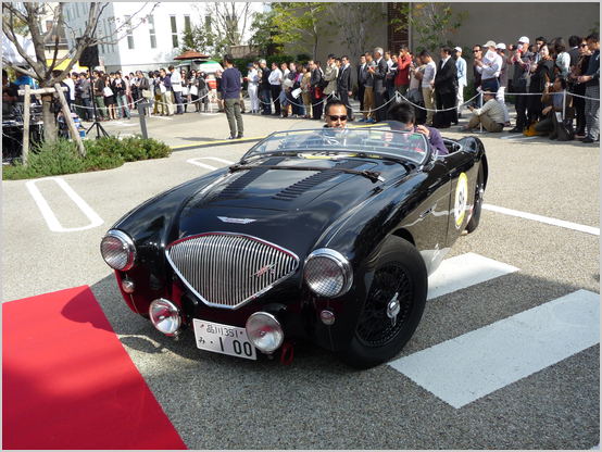 AUSTIN HEALEY 100/4 BN2(1956)